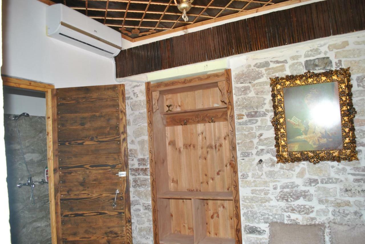 Guesthouse Mele Gjirokastër 外观 照片